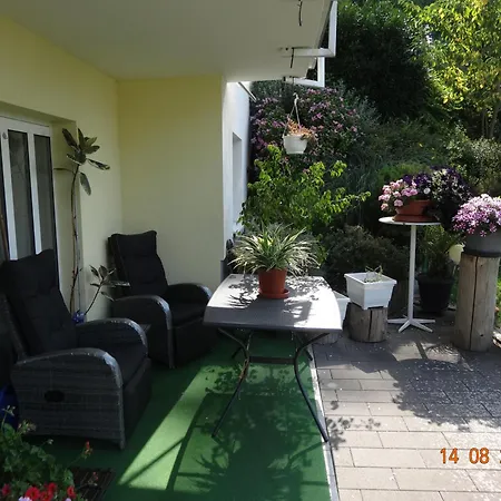 Kleine Einliegerwohnung- Komfort Home! 아파트 *